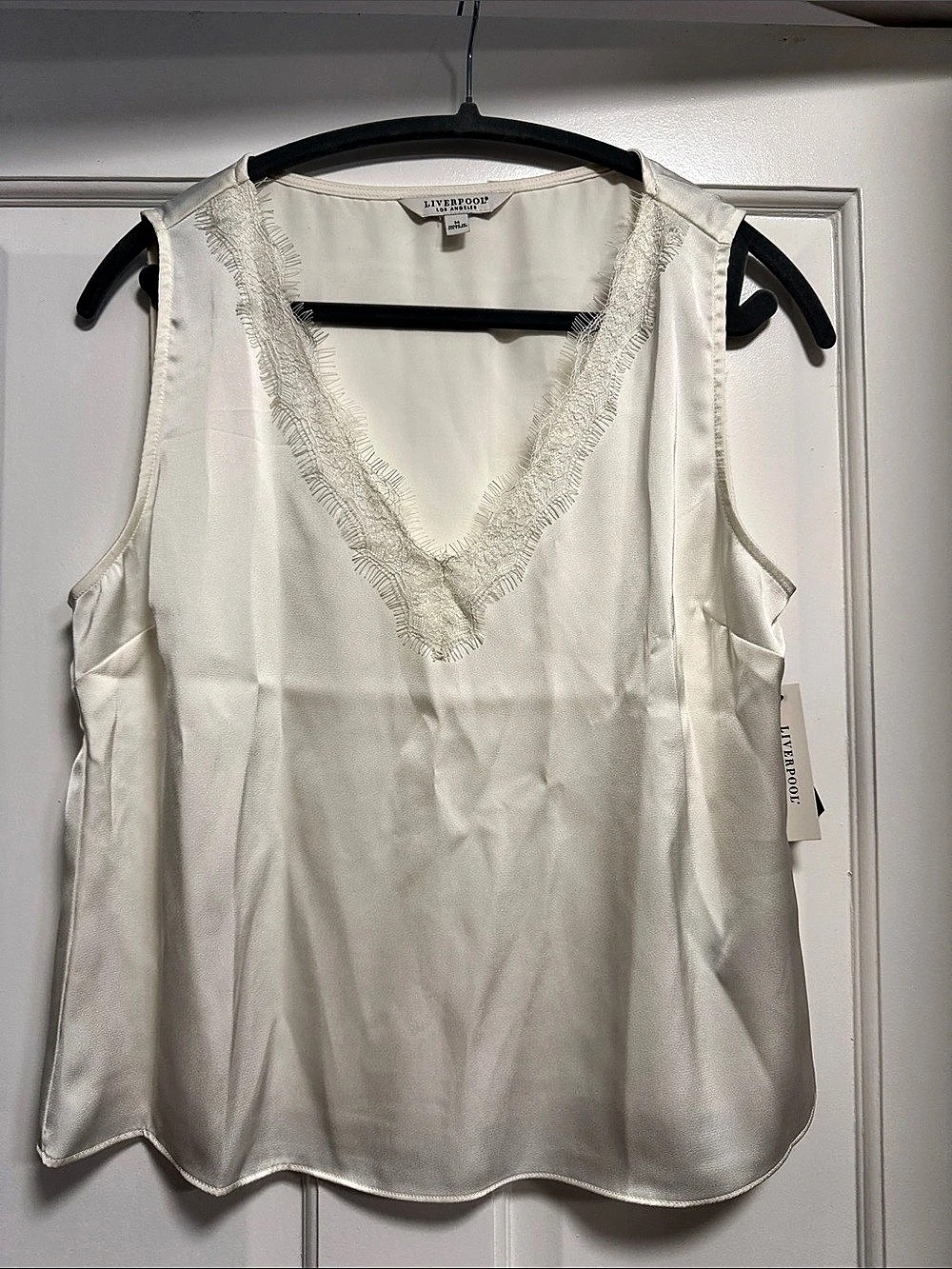 Liverpool V-Neck Tank Top in White Size Medium